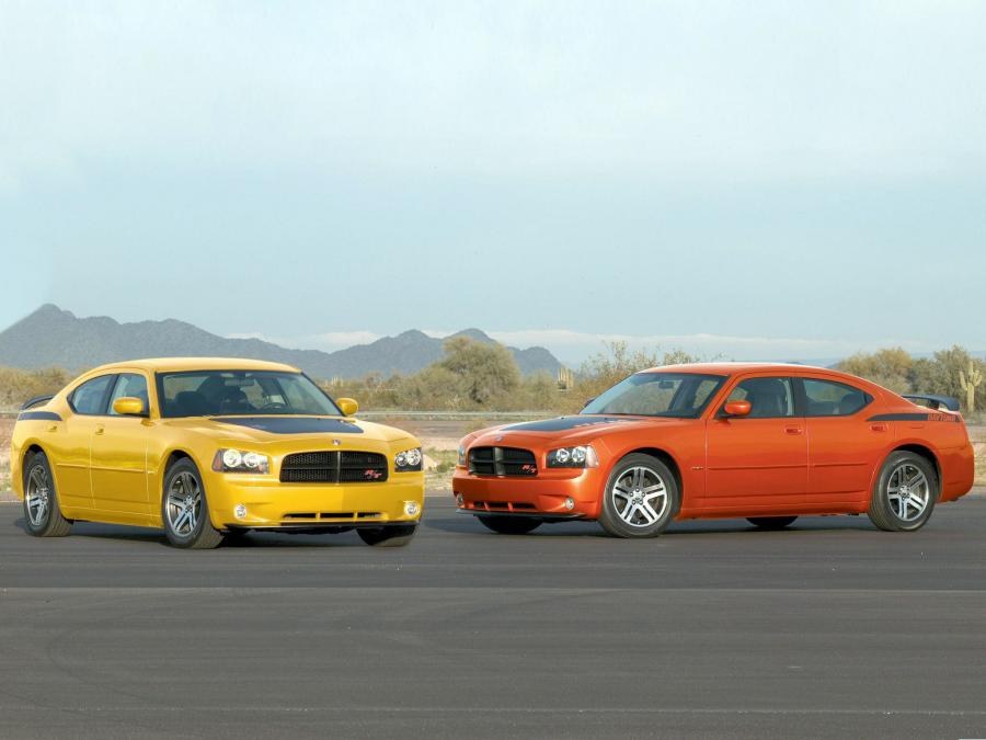  Dodge Charger R/T Daytona (LX) 2015 года  (фото 2 из 18)